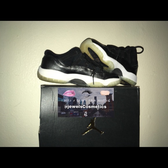 Jordan 11s